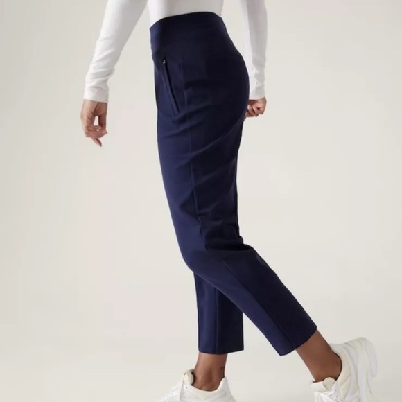 Athleta Size 4 black Cropped Ankle Pants Side Pocket - Picture 1 of 13